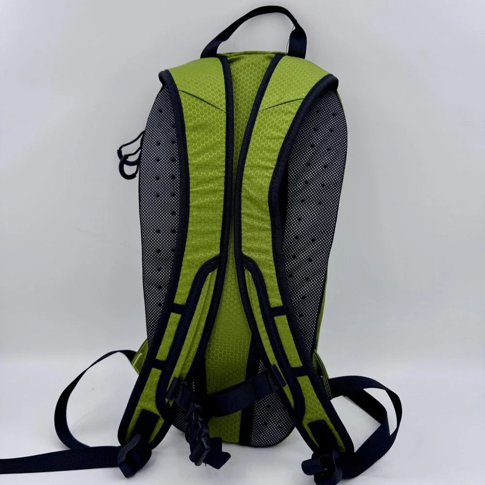 NWT TOPI Hydration 2L Backpack Lime Green Honeycomb Ripstop Hiking Cycling Bag